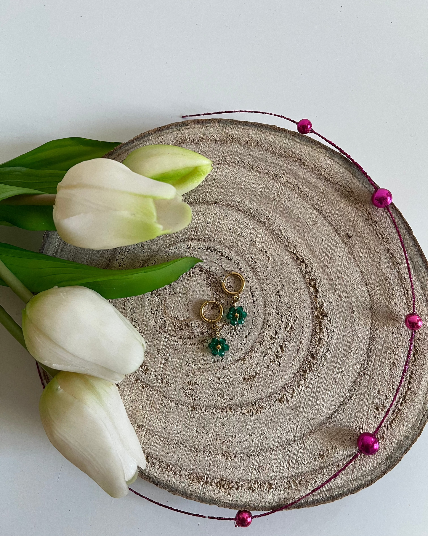 Boucle d'oreille fleur en perle