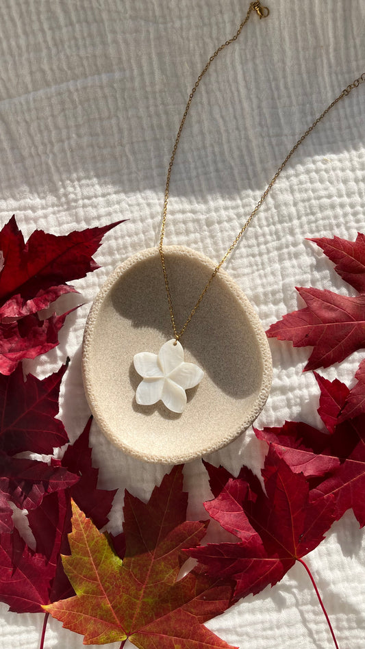collier fleur de Nacre
