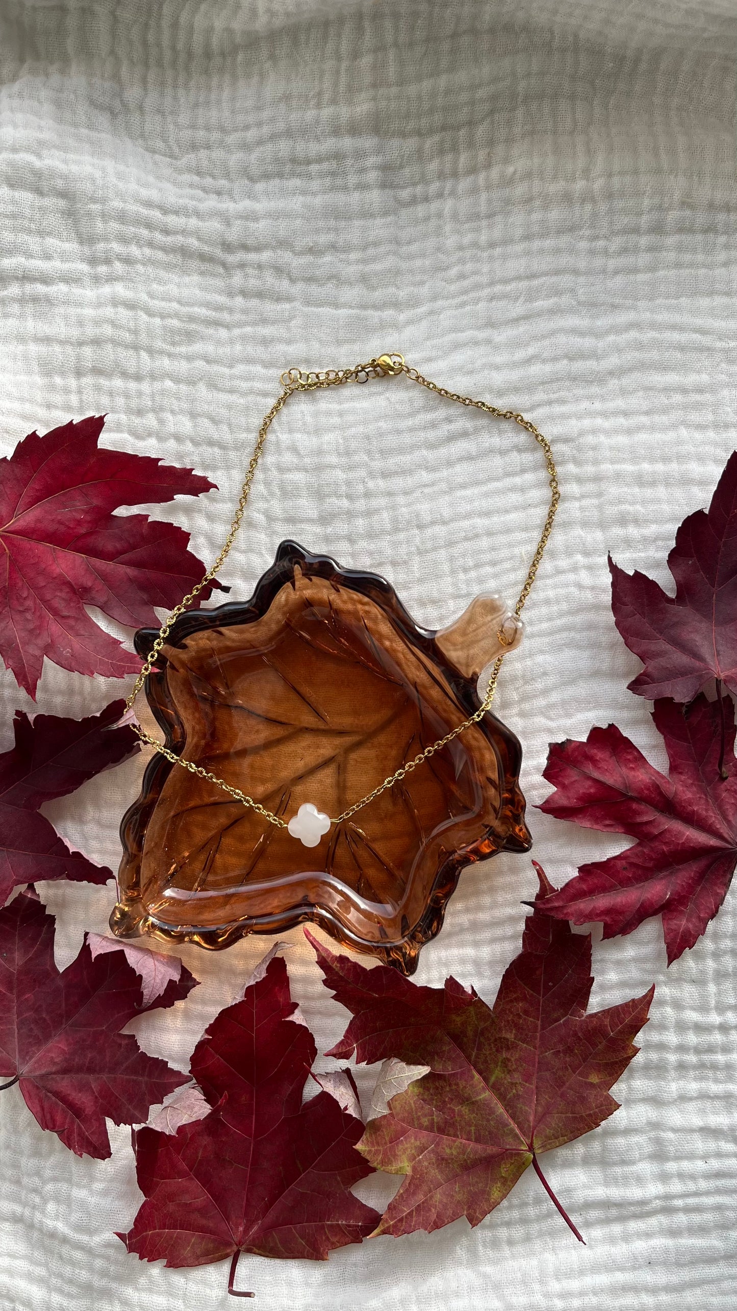 Collier trèfle perlée